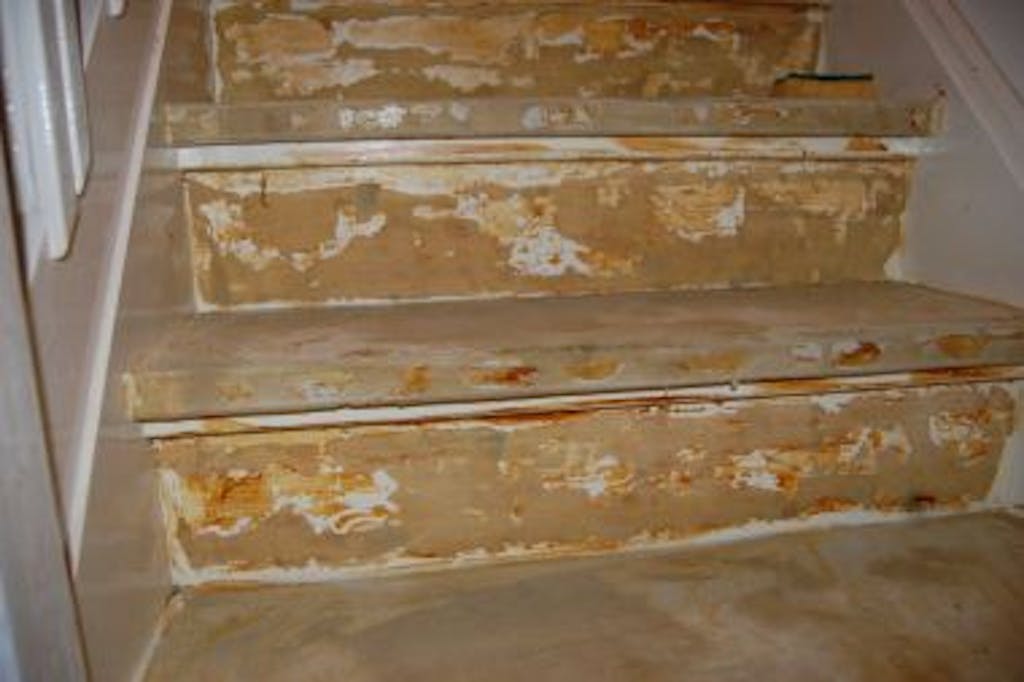 vloerbedekking van trap verwijderen