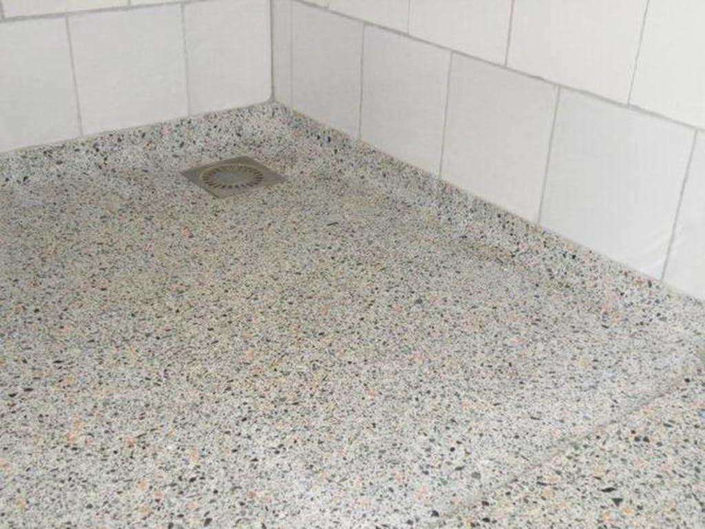 Stijlvolle Granieten Vloer Voor De Perfecte Badkamer